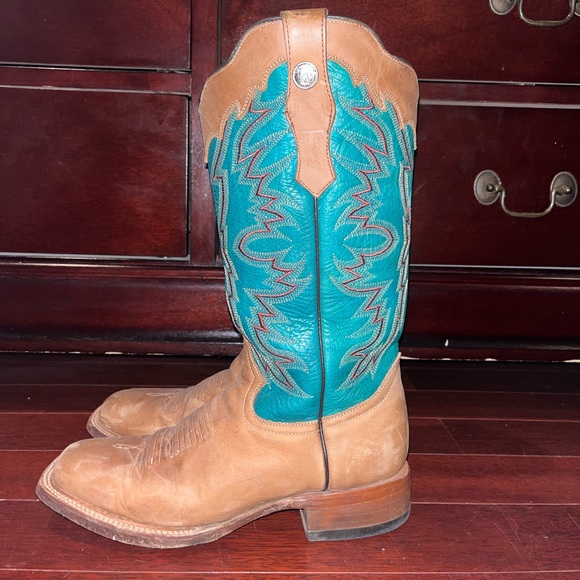 Square boots size 8 OBO - Picture 2 of 5